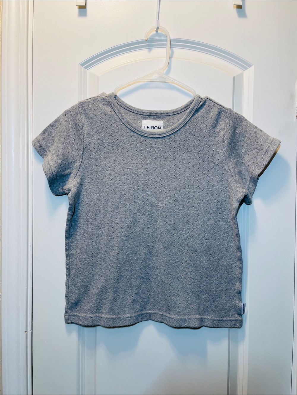 Le Bon Women's Short Sleeve Crew Tee in Heather Gray